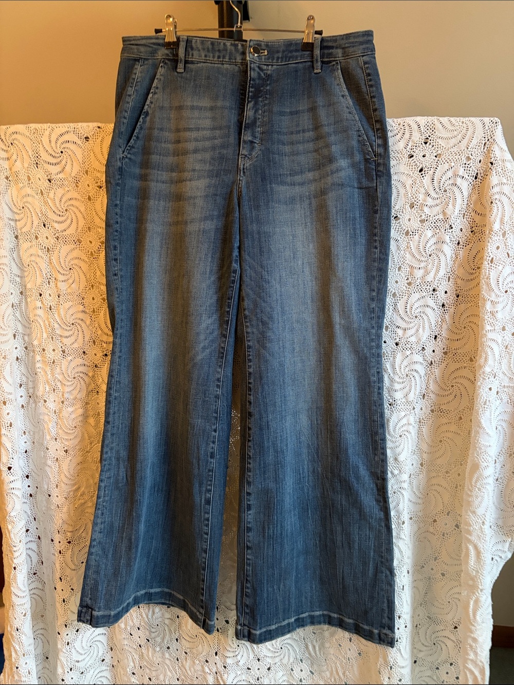 WHBM Classic Women's Blue Wide-Leg Jeans Size 14